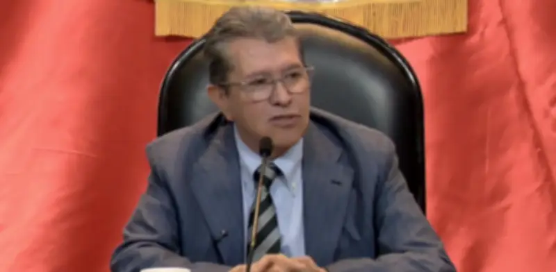 Monreal cierra filas con Sheinbaum ante embestida mediática