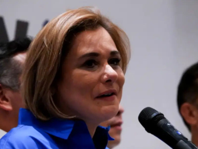 Morena impulsa juicio político contra gobernadora de Chihuahua