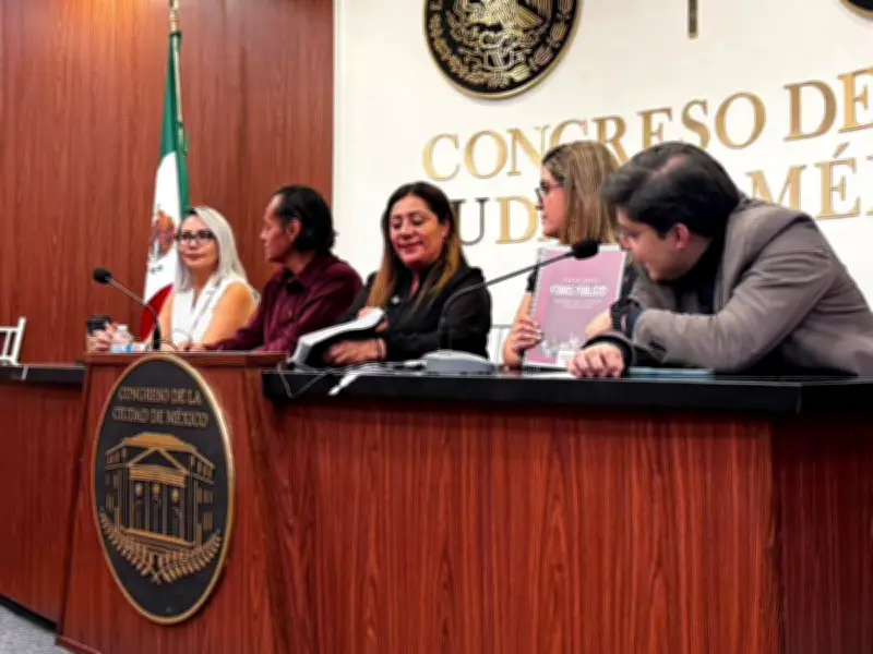 Morena presenta 40 propuestas para Ley de Cuidados en CDMX