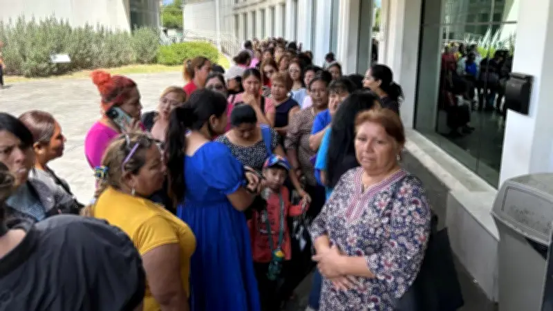 Mujeres exigen a Samuel apoyo prometido en Día de las Madres