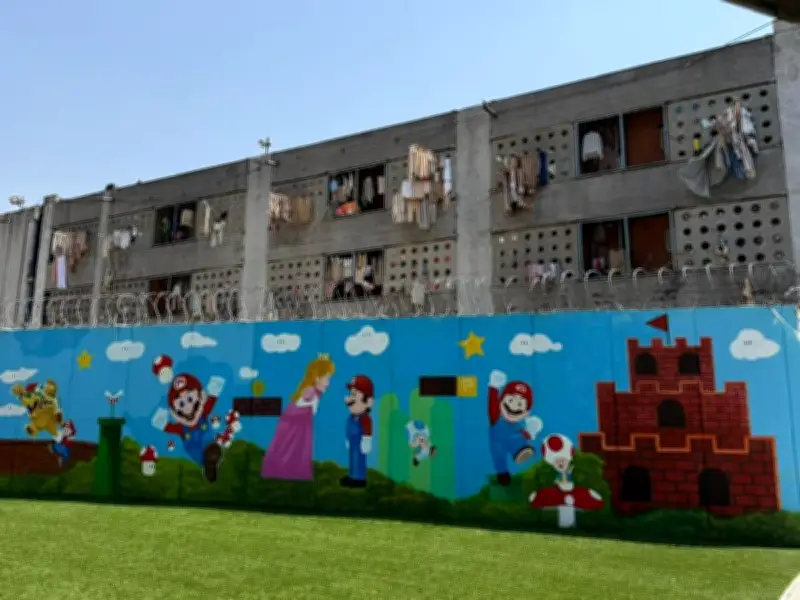 Niños en Santa Martha Acatitla: felices entre muros