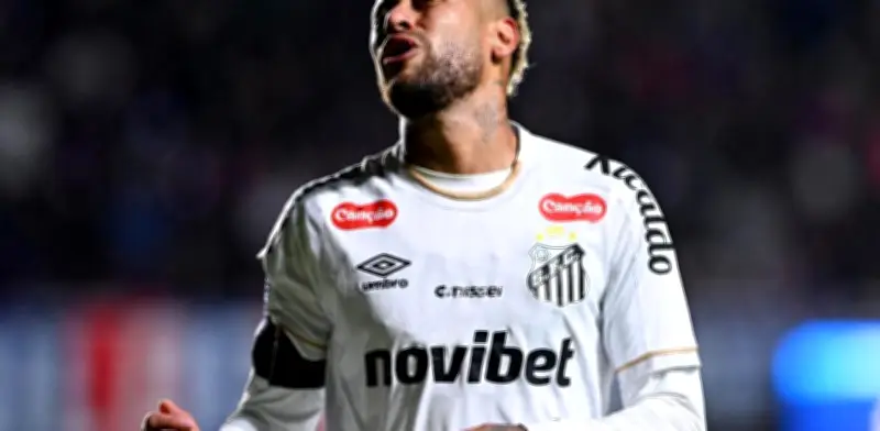 Nueva lesión de Neymar en la pantorrilla enciende alarmas en Brasil