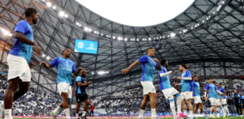 Olympique de Marsella encerraría a jugadores por malos resultados