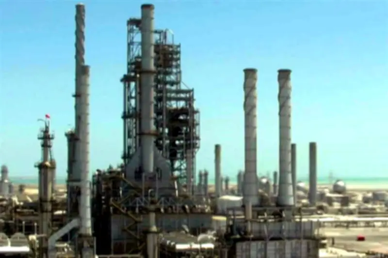 OPEP aumenta cuotas de producción de petróleo