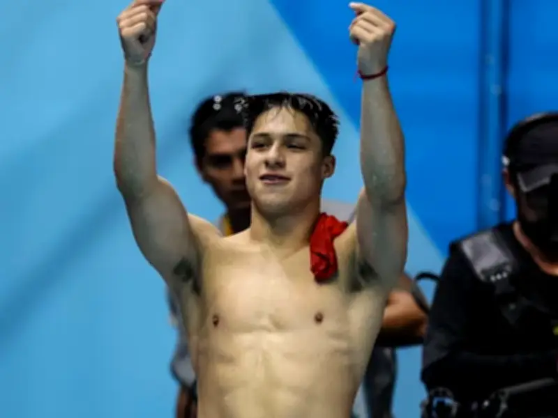 Osmar Olvera suma bronce en Súper Final de Clavados Beijing 2026