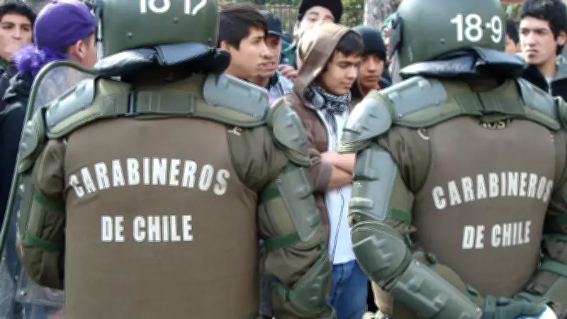Pelea masiva en escuela de Chile: 7 docentes heridos y 14 detenidos