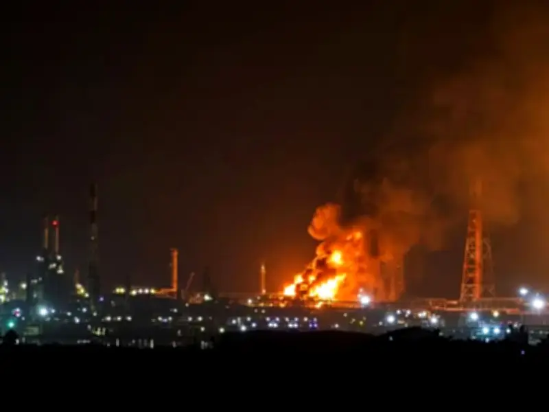 Pemex confirma muerte de trabajador tras incendio en refinería Salina Cruz