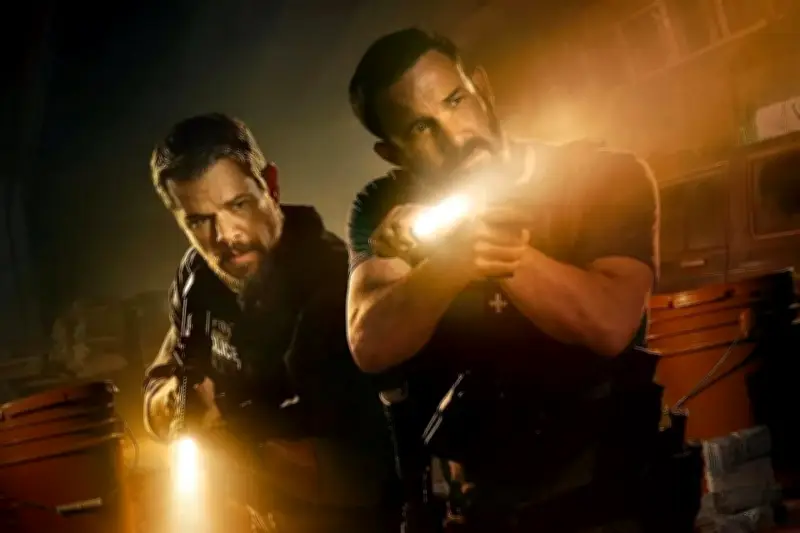 Policías de Miami demandan a Damon y Affleck por película