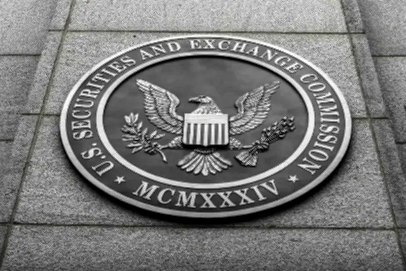 Propone SEC cambios en normas de registro de acciones