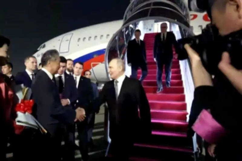 Putin llega a China para reforzar alianza estratégica