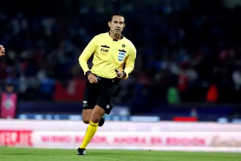 Ramos Palazuelos arbitrará el Pumas vs América de la Liga MX