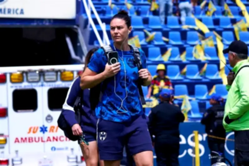 Rayadas inician con Gielnik titular; Lucía al banquillo