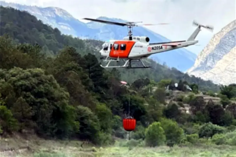 Rayo provoca incendio forestal en la Sierra de Santiago, Nuevo León