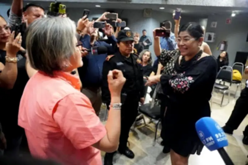 Reclaman a Pamanes apoyo al gobernador en NL