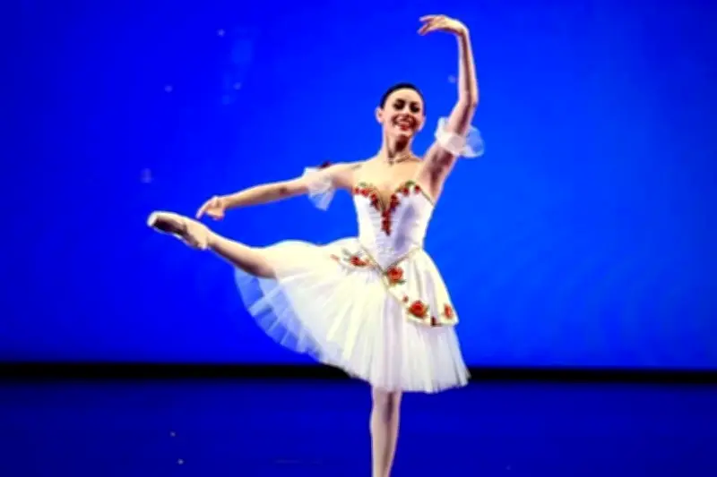 Regios triunfan en prestigioso concurso de danza internacional