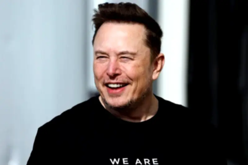 Remuneración de Musk en Tesla asciende a 158 mil mdd en 2025