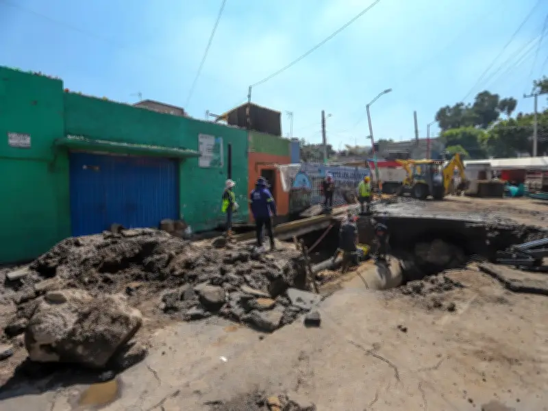 Reparación de fuga en Iztapalapa alcanza 80% de avance