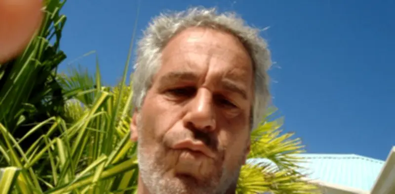 Revelan viaje de Jeffrey Epstein a Colombia en 2002 durante gobierno Pastrana