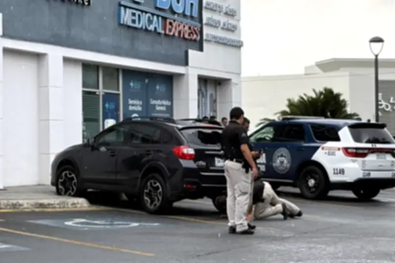 Roban 800 mil pesos en cristalazo en San Pedro