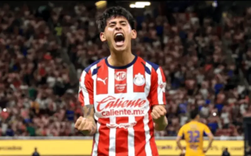 Santiago Sandoval: el héroe de 18 años que clasificó a Chivas a semifinales