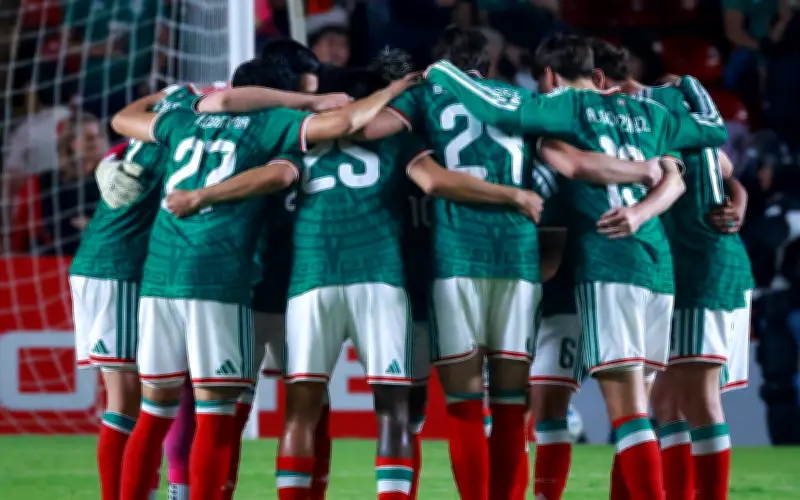 Selección Mexicana completa filas en el CAR tras tensión con Toluca y Chivas