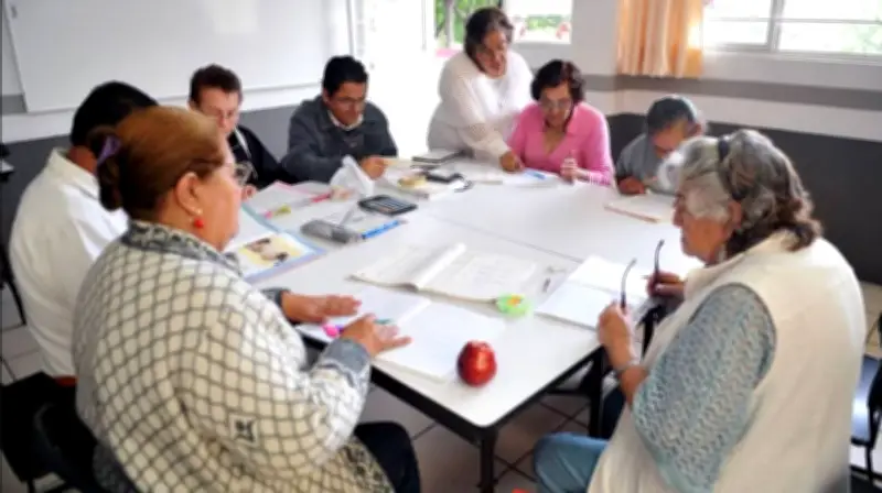 SEP reporta avance histórico en alfabetización: 189 mil 874 personas en 2026
