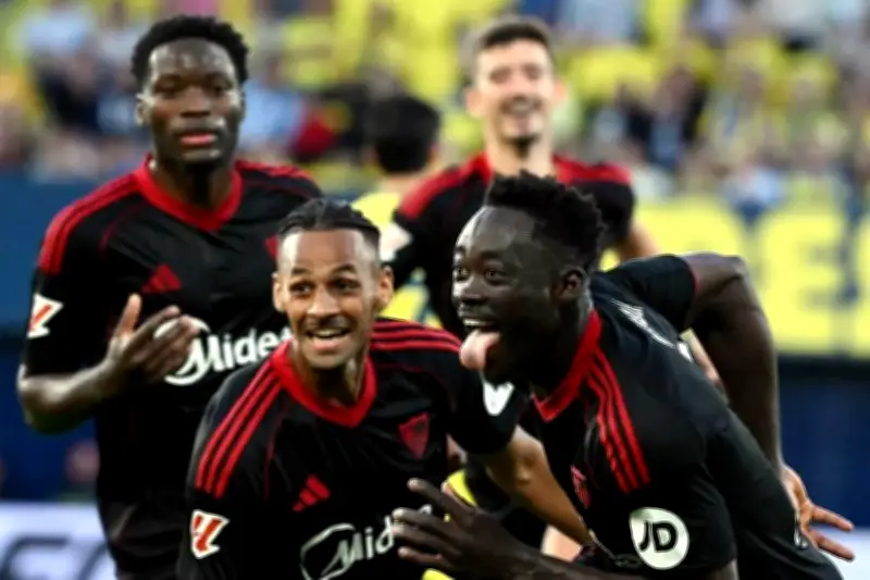 Sevilla vence al Villarreal y se acerca a la salvación en LaLiga