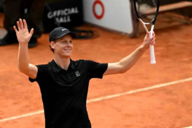 Sinner busca corona romana tras vencer a Medvedev
