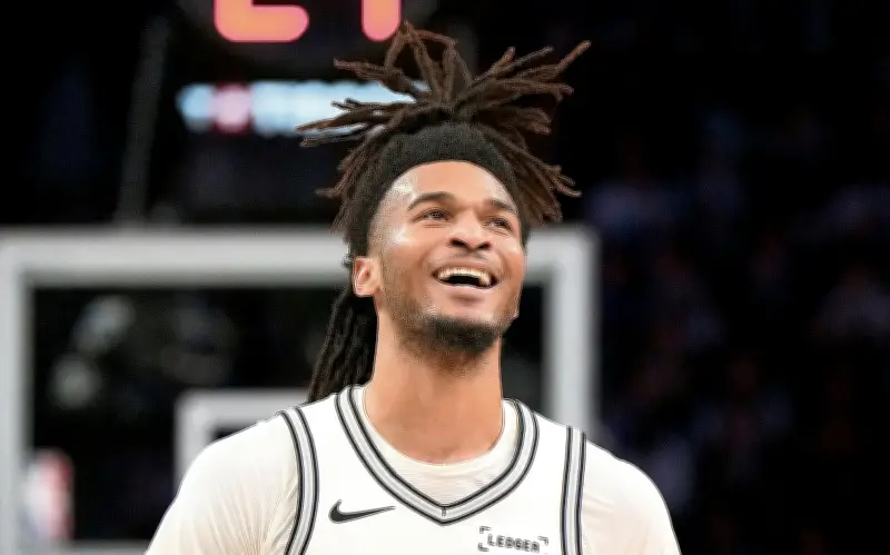 Spurs arrasan a Timberwolves y avanzan a final del Oeste