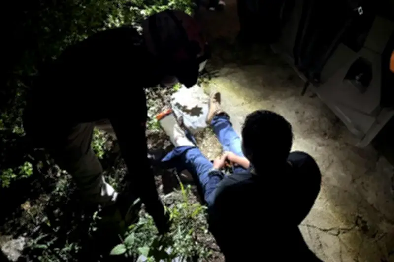 Sufre fractura al caer en Cerro de la Silla
