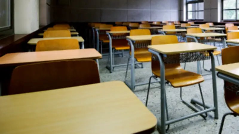 Suspenden clases en Autlán, Jalisco, por incendio de vertedero
