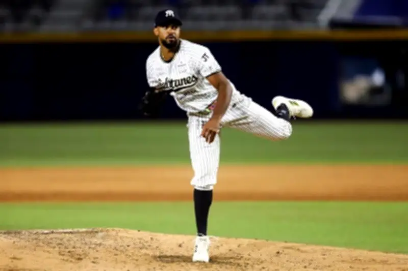 Tarpley lanza juego sin hit ni carrera para Sultanes