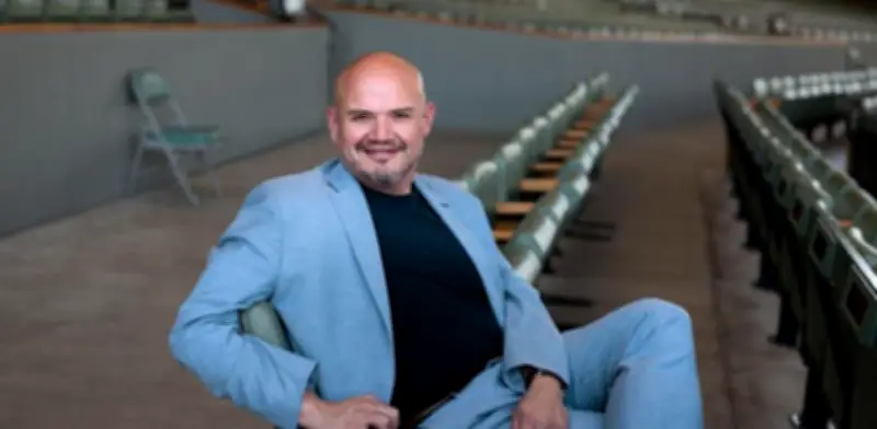 Tenor mexicano David Lomelí dirigirá la Ópera de Dallas