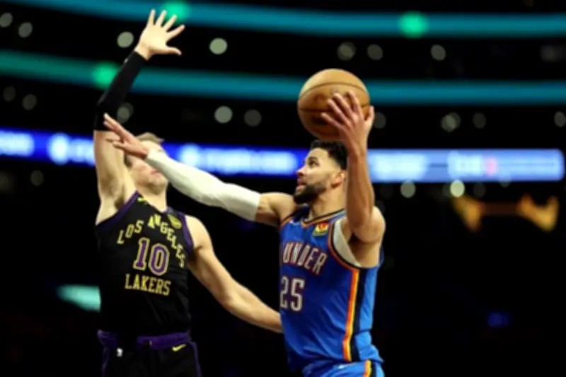 Thunder elimina a Lakers en dramático partido de playoffs