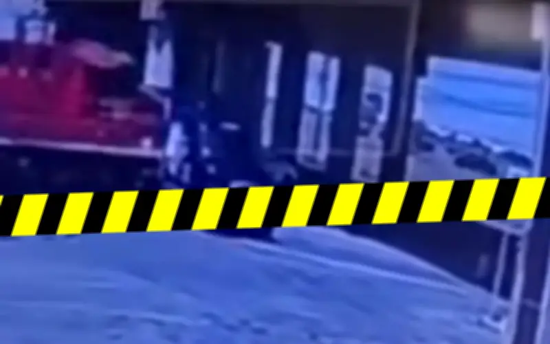 Tragedia en Querétaro: tren impacta pipa de diésel y deja dos muertos