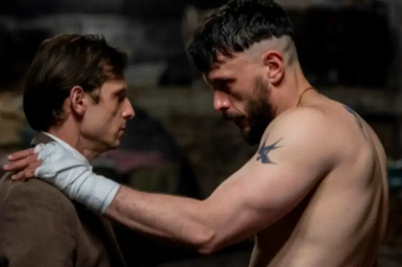 Tráiler de la serie 'Hombre a Medias' revela su estreno