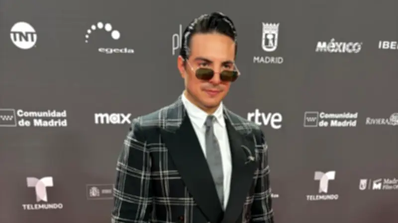 Vadhir Derbez niega abuso y denuncia extorsión