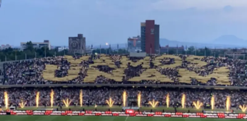 Vamos UNAM: Pumas recibe a su afición con mosaico y esperanza de remontada