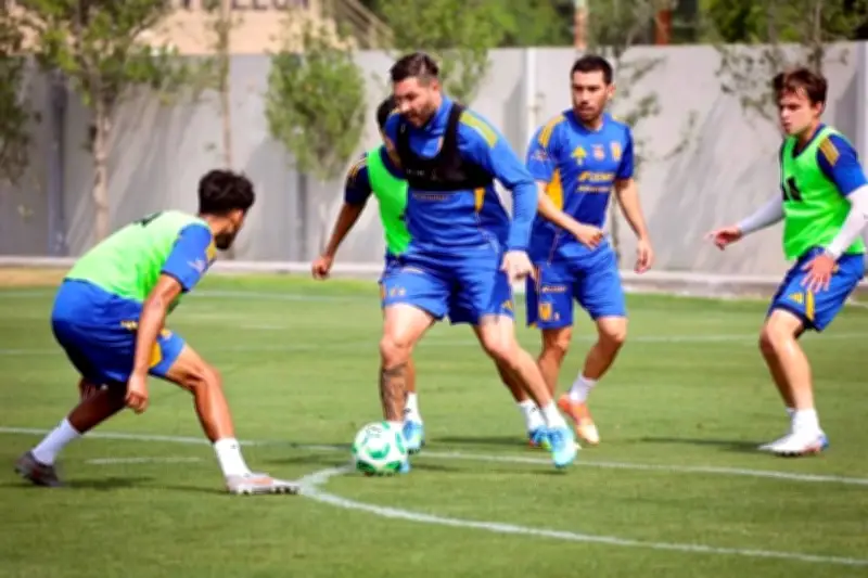 Vigón busca darle títulos a Gignac antes de su salida