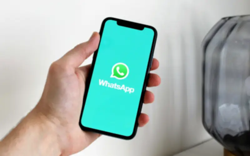 WhatsApp lanza chat incógnito con Meta AI para consultas privadas
