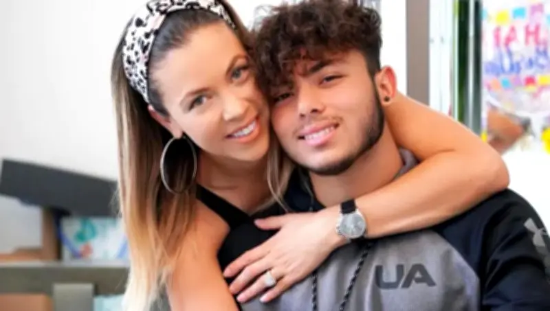 Ximena Duque habla sobre supuesto divorcio de su hijo de 21 años