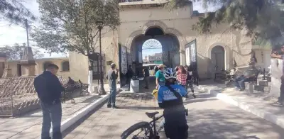 60 mil visitan panteones de Durango en Día de las Madres
