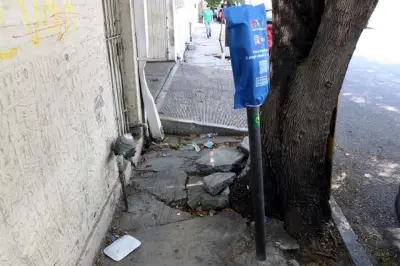 Abandonan equipo antiguo en instalaciones municipales