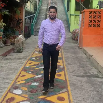 Balean a excandidato del PRI en Veracruz; resulta herido del hombro