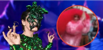 Björk deslumbra en Venecia con look rave y alta costura