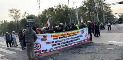 Campesinos y transportistas bloquean CDMX; amagan con cierres en Mundial