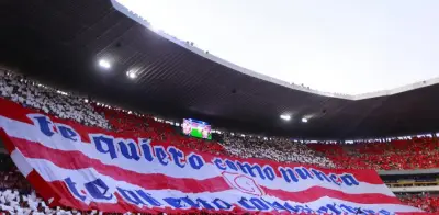 Chivas recibe espectacular mosaico en busca de la Final de Liga MX