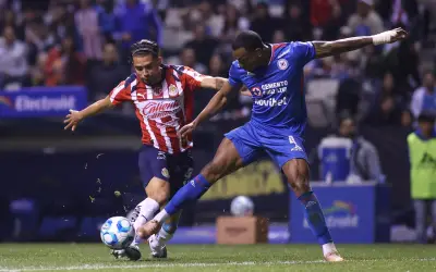 Chivas y Cruz Azul reviven rivalidad con cuentas pendientes en semifinales