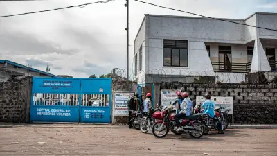 Congo abre 3 centros de tratamiento contra ébola tras alerta de la OMS