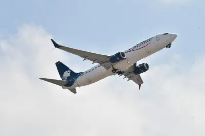 Controladores aéreos anuncian huelga a un mes del Mundial 2026